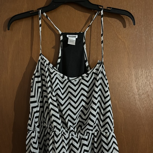 Black and white asymmetric dress - Picture 2 of 4